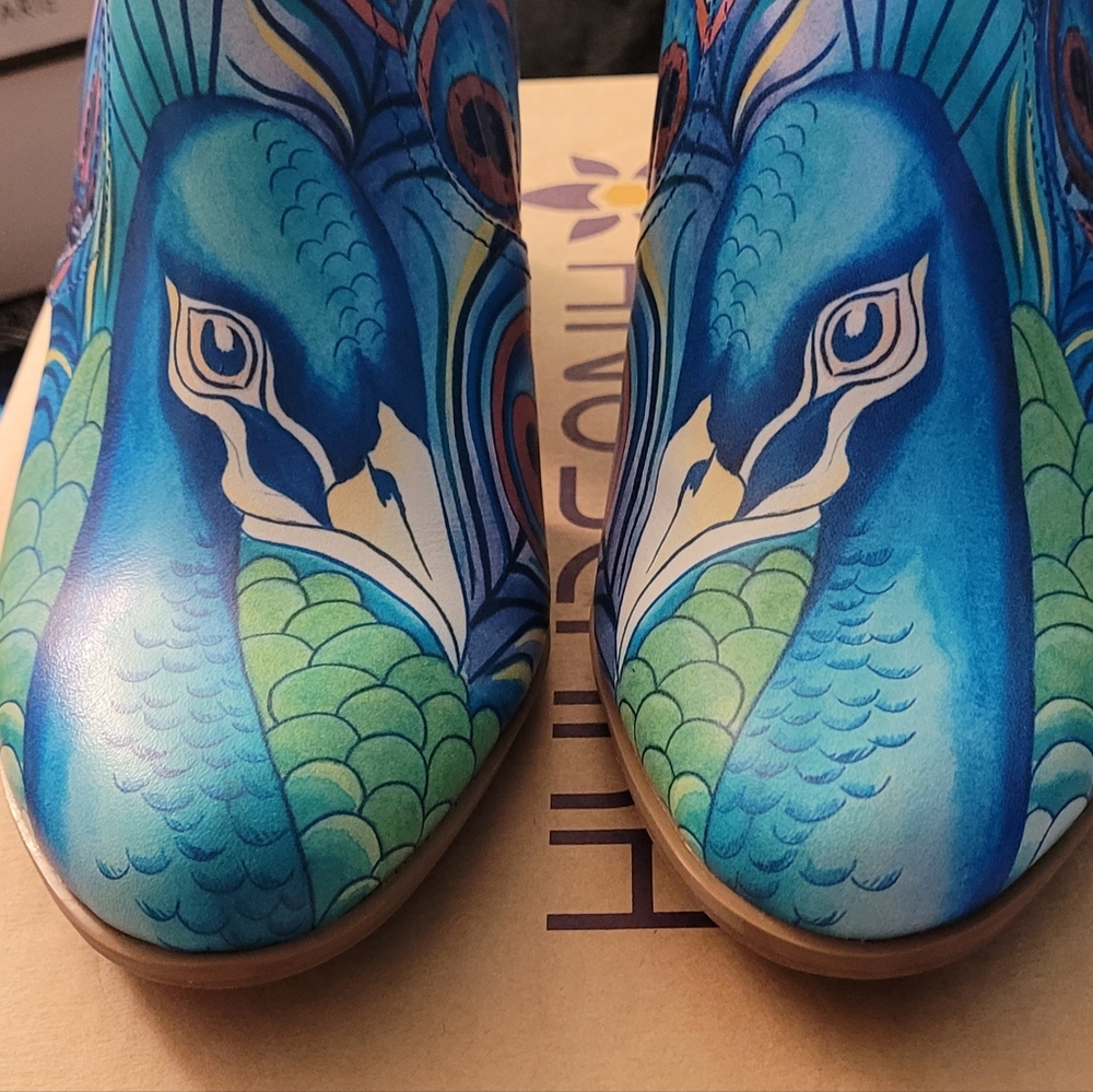 Hand Painted Peacock Pattern Anuschka Blue and Green Artistic Boots, Sz 7, NIB